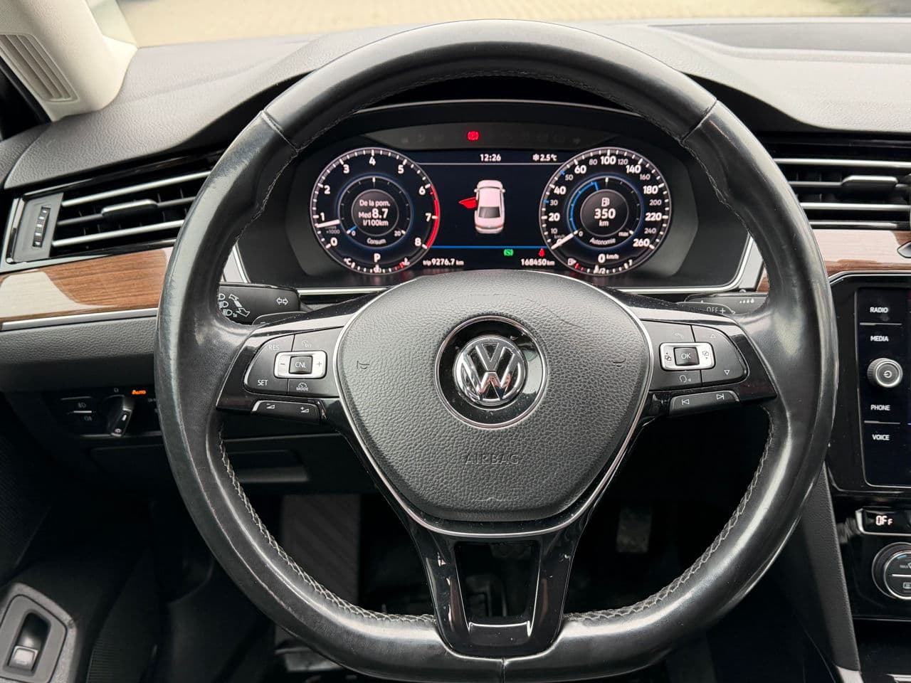 2018 Volkswagen Passat — Miniatură 11