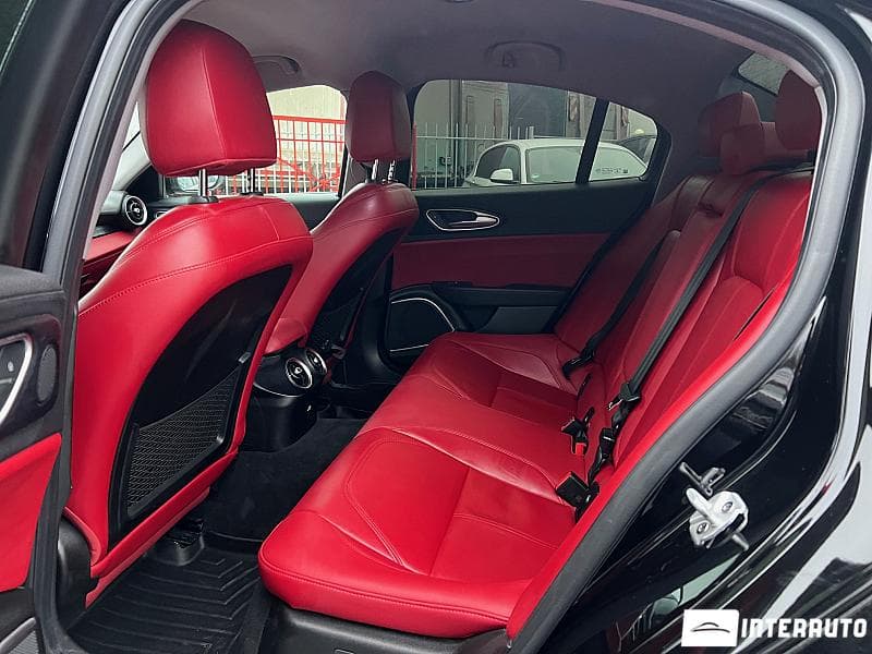 Alfa Romeo Giulia 2019 — Миниатюра 7