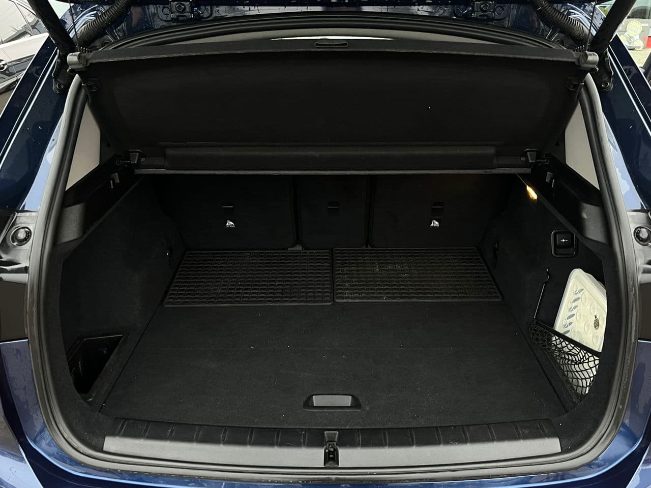 BMW X1 1.8D 2017 — Миниатюра 18