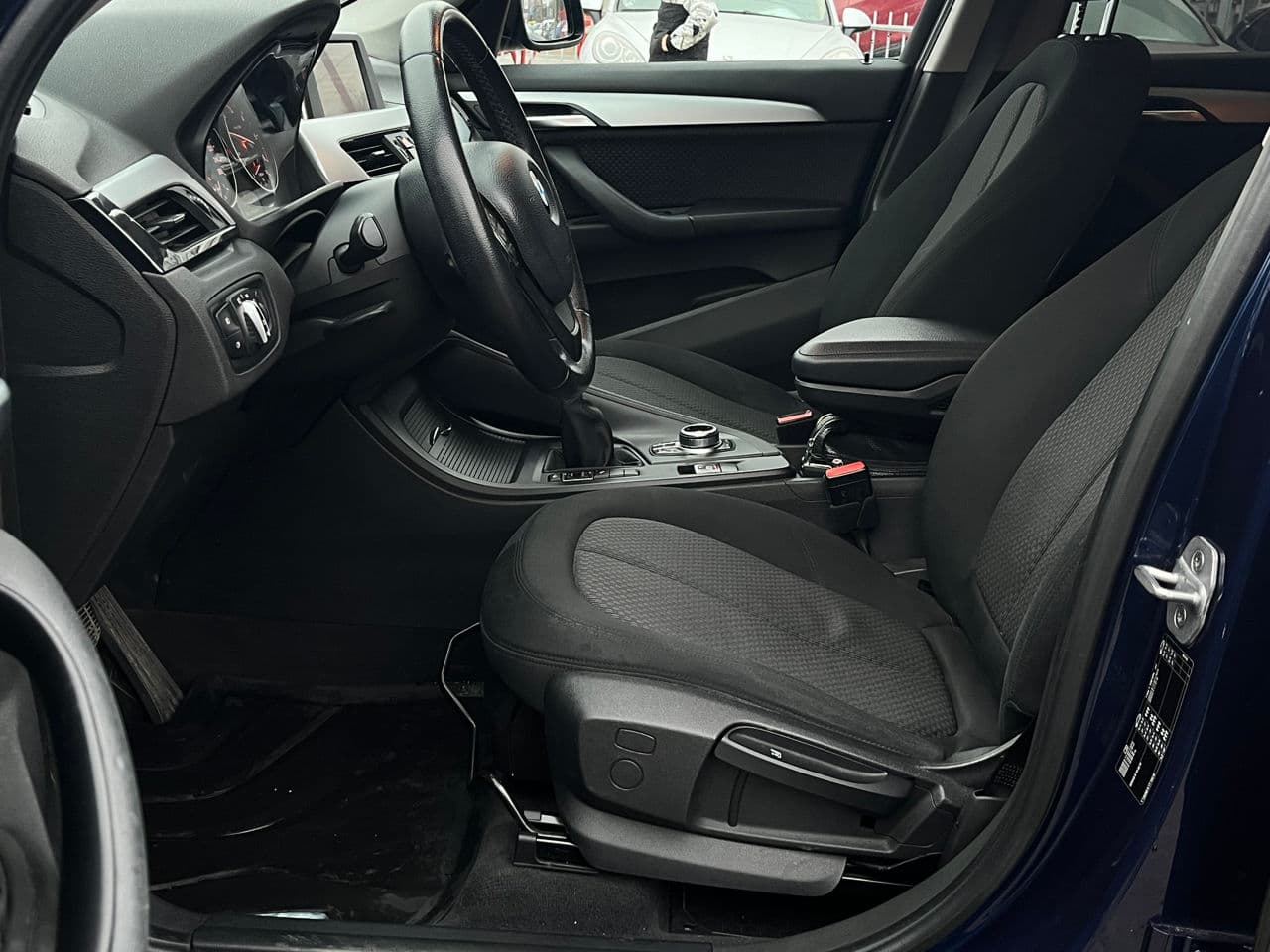 BMW X1 1.8D 2017 — Миниатюра 5