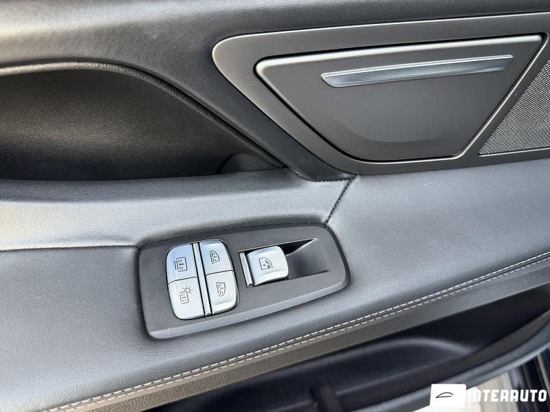 2021 BMW 740 — Miniatură 21