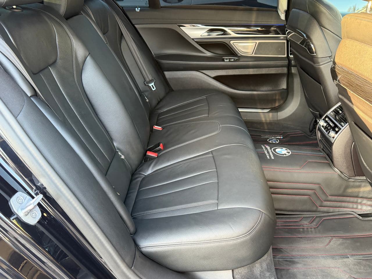 2021 BMW 740 — Miniatură 20