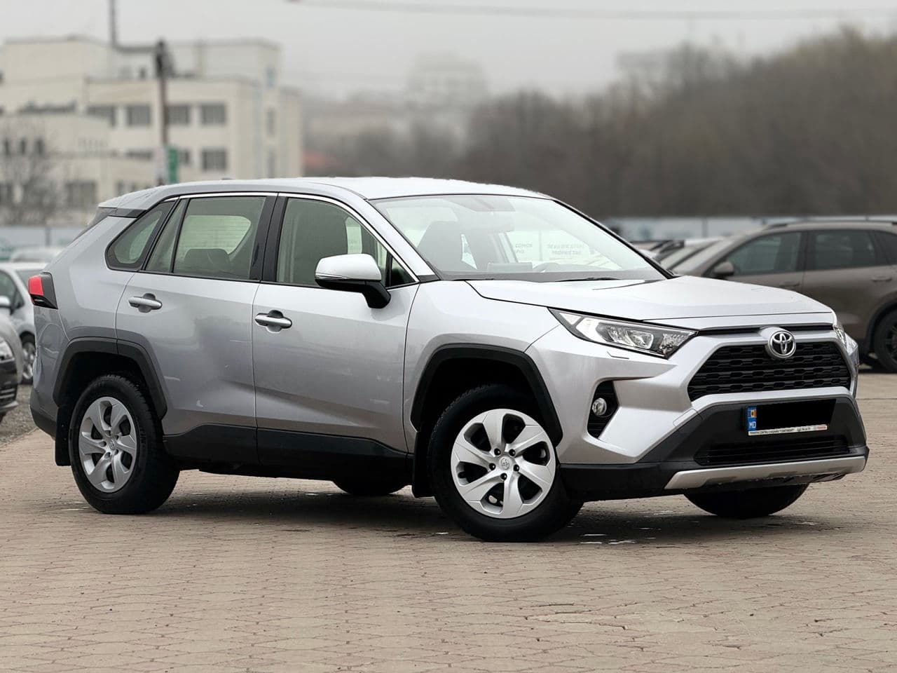 Toyota Rav-4 2019 — Миниатюра 4