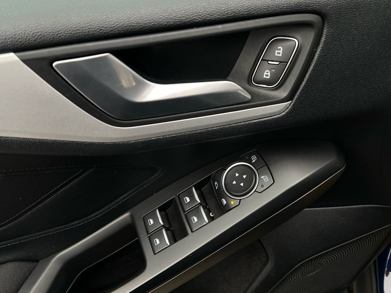 2019 Ford Focus — Miniatură 5