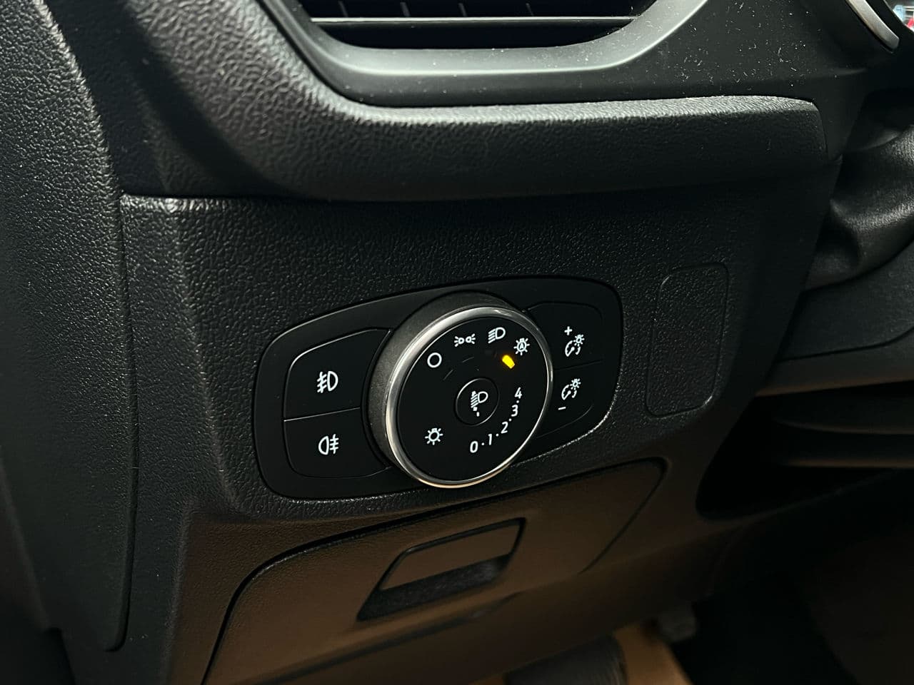 2019 Ford Focus — Miniatură 6