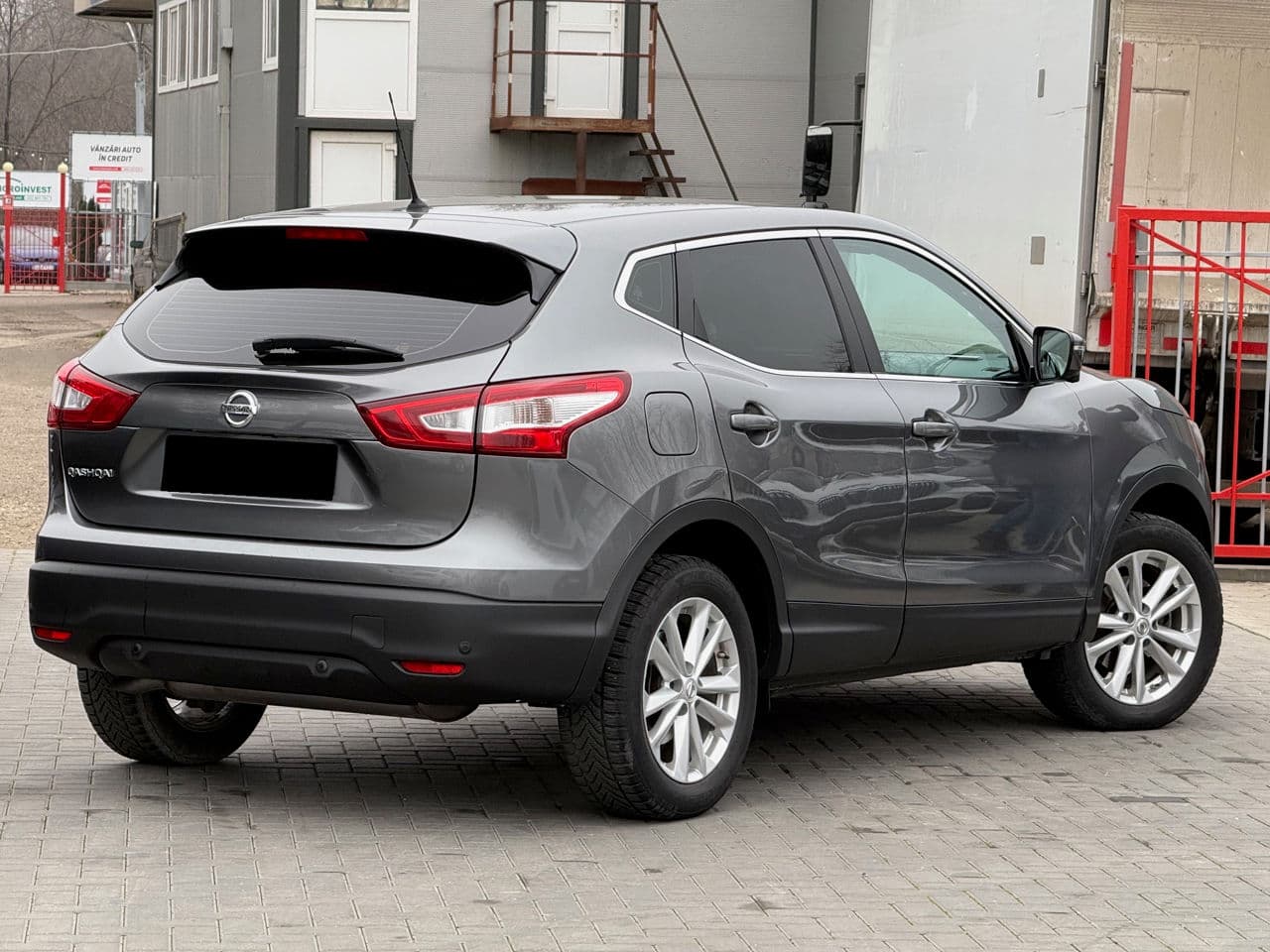 2016 Nissan Qashqai — Miniatură 2