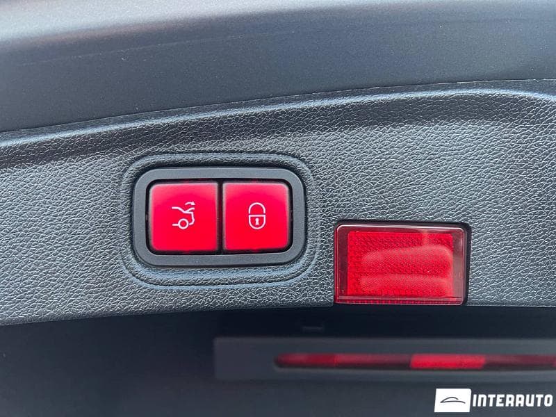 Mercedes C 43 AMG 2021 — Миниатюра 19