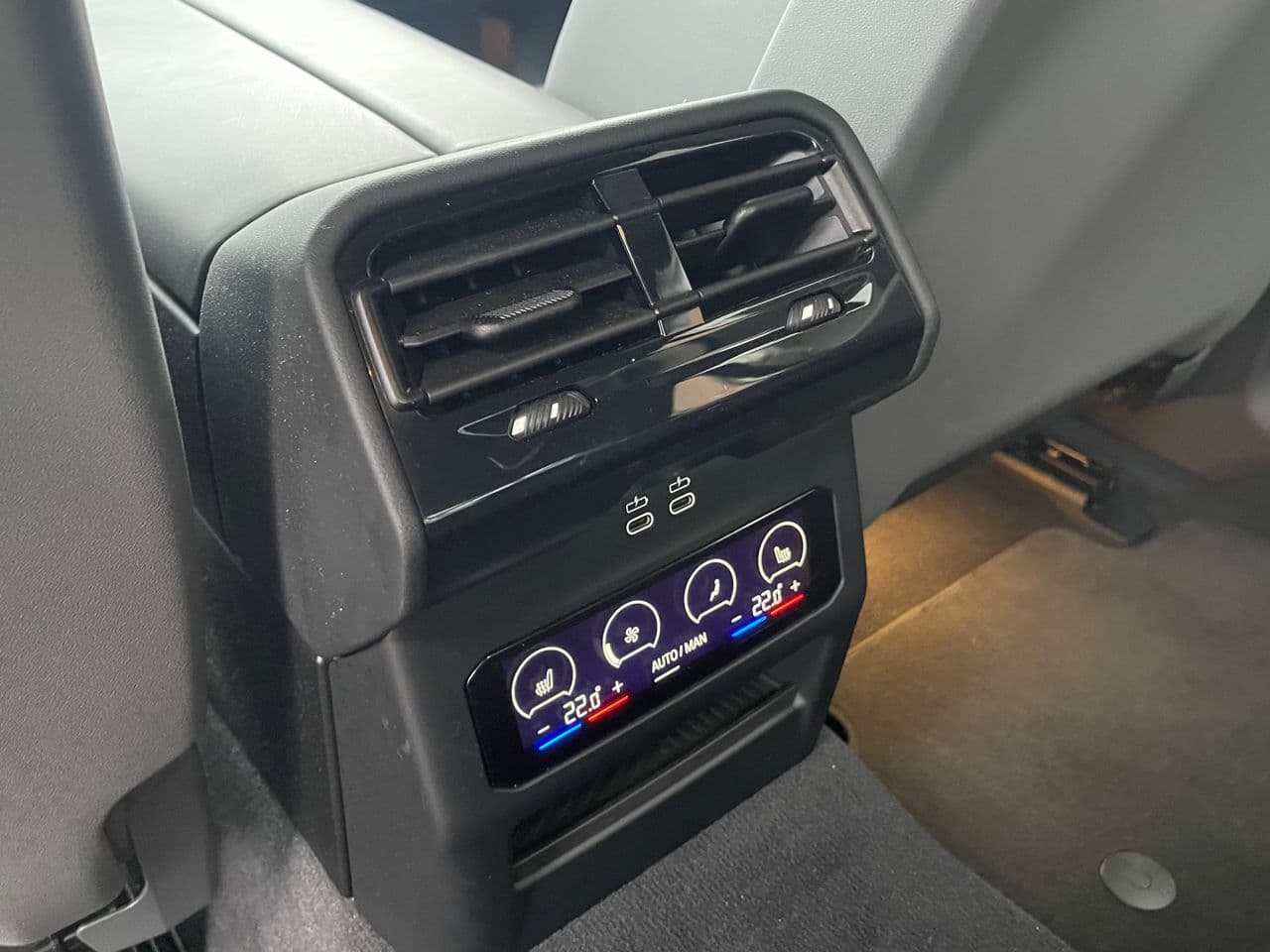 BMW 530e 2024 — Миниатюра 21