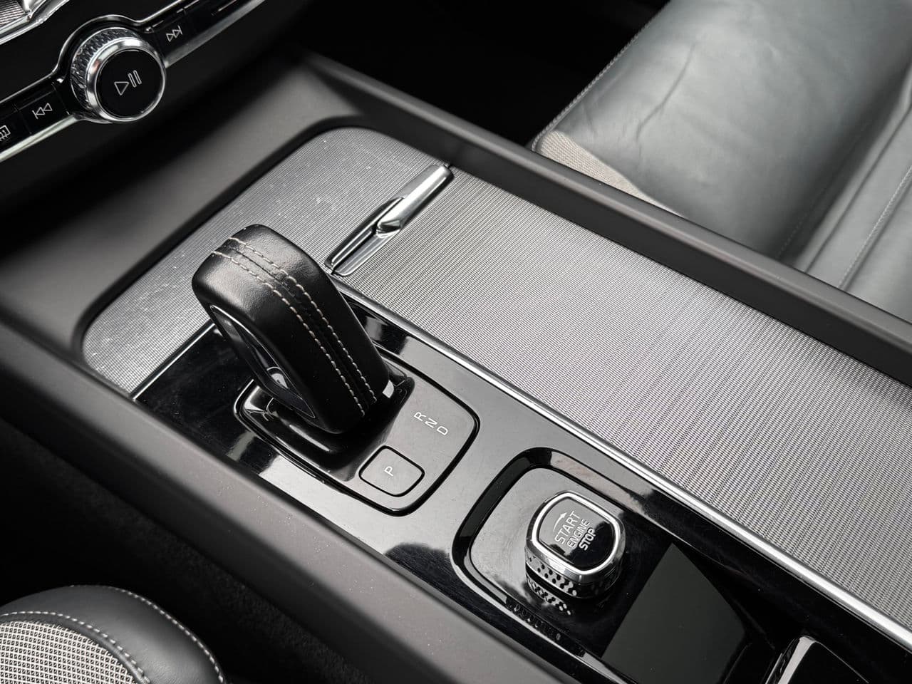 2022 Volvo XC 60 — Miniatură 11