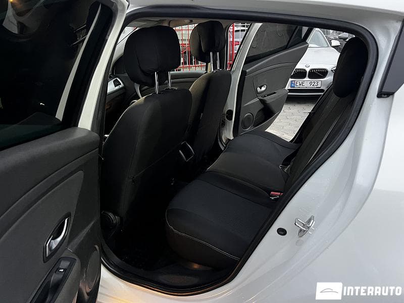 2009 Renault Megane — Miniatură 8