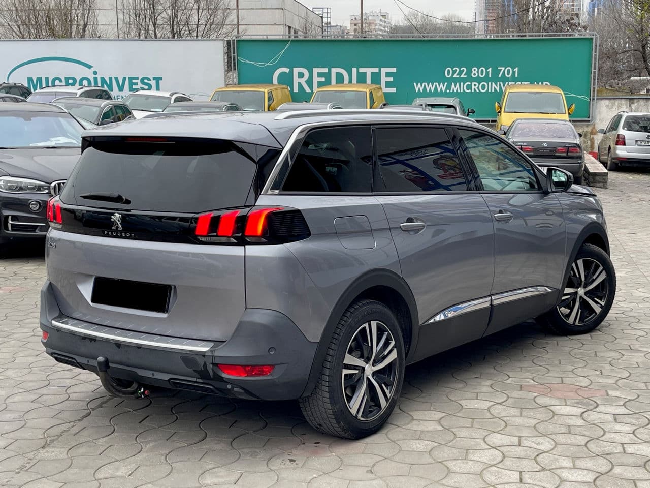 2019 Peugeot 5008 — Miniatură 3