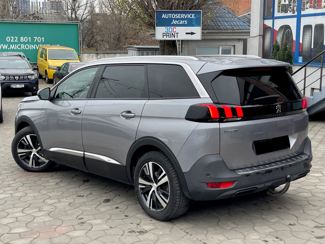 2019 Peugeot 5008 — Miniatură 2