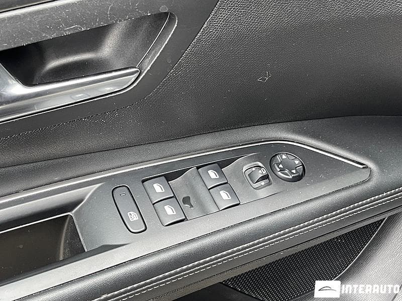 2019 Peugeot 5008 — Miniatură 17