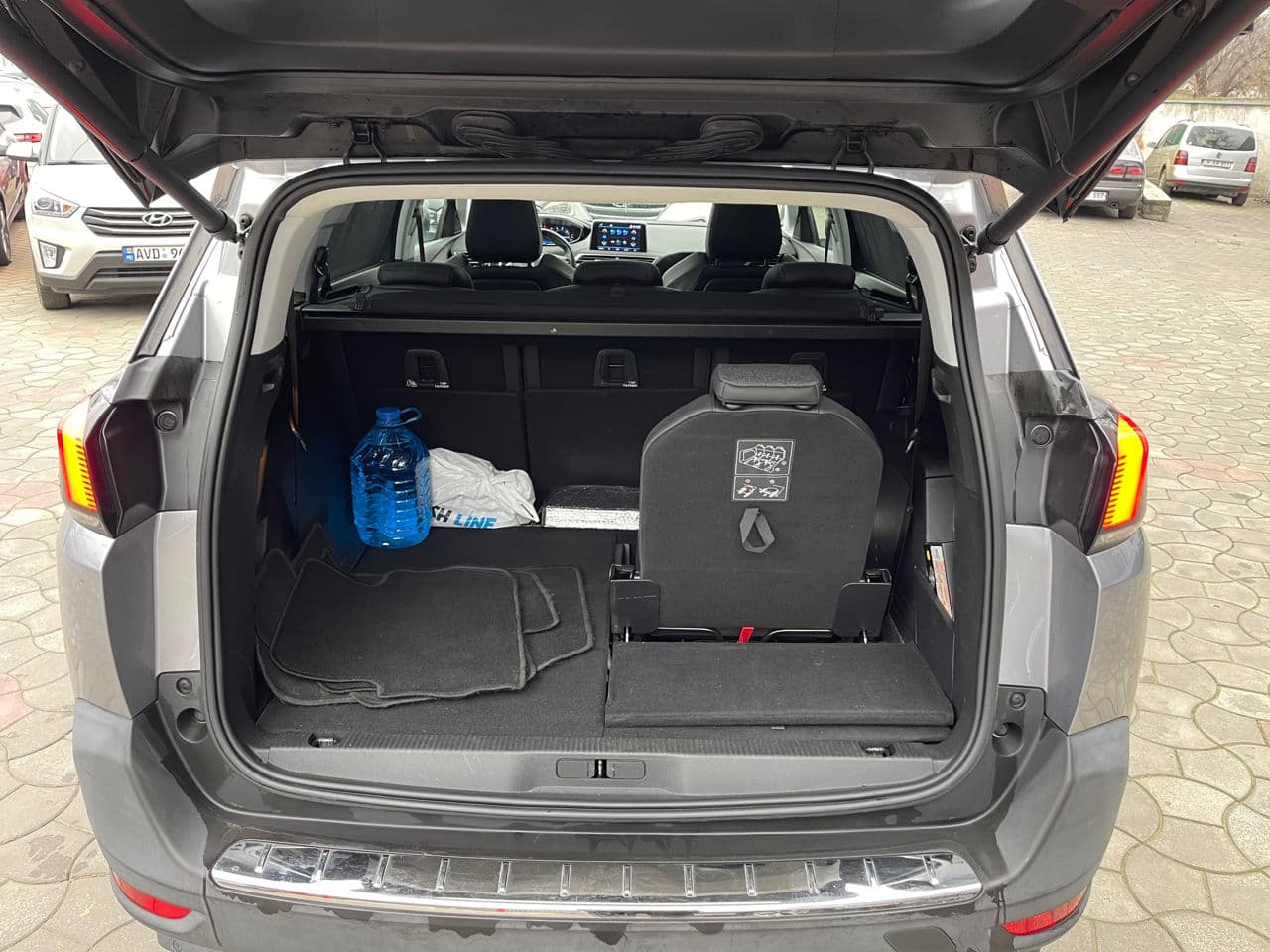 2019 Peugeot 5008 — Miniatură 8