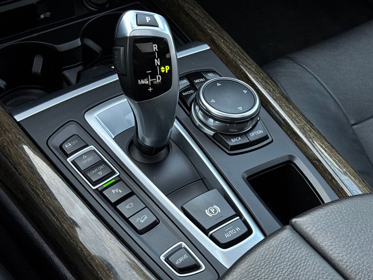 2016 BMW X5 4.0e — Miniatură 12