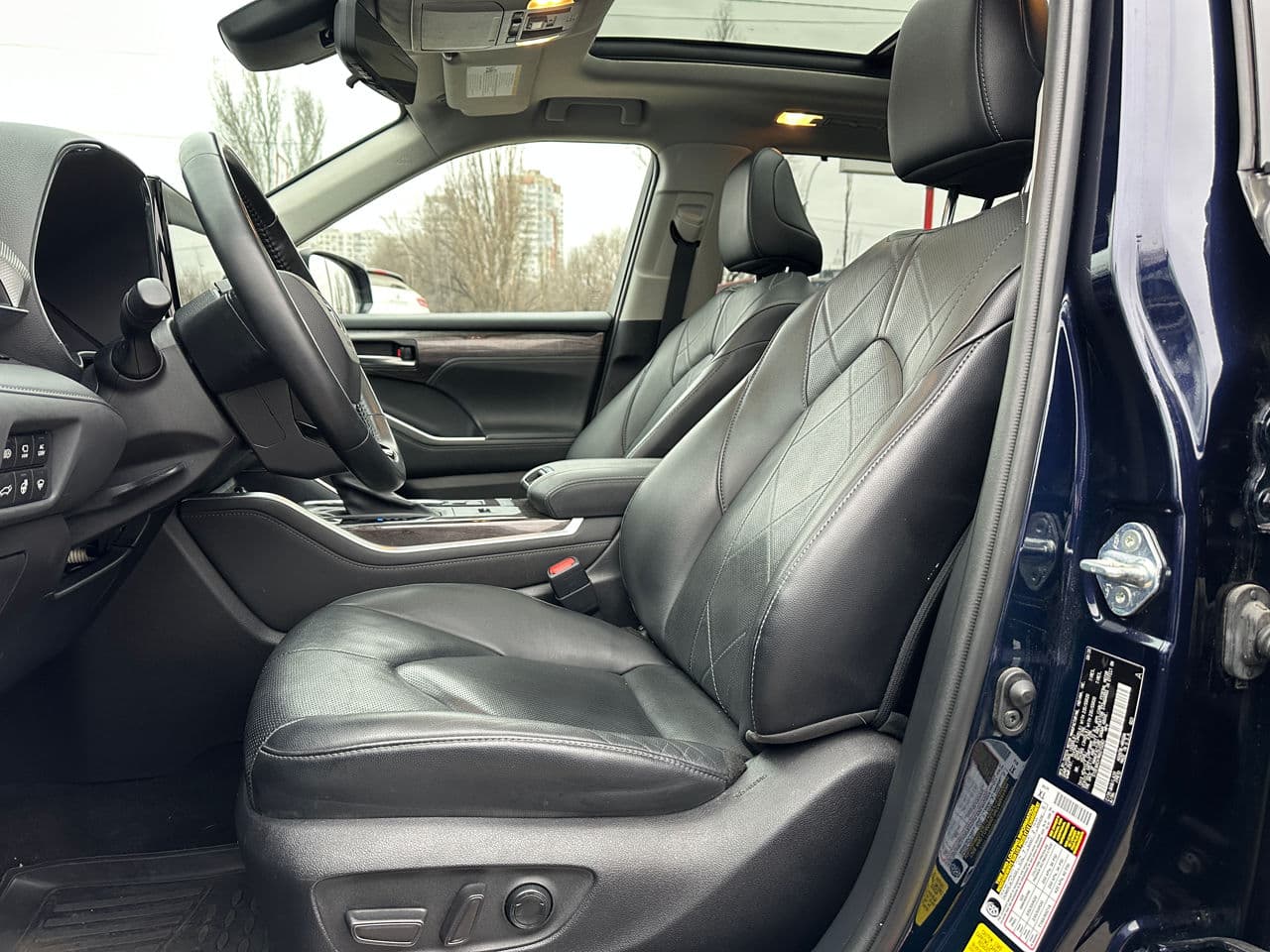 2020 Toyota Highlander — Miniatură 6