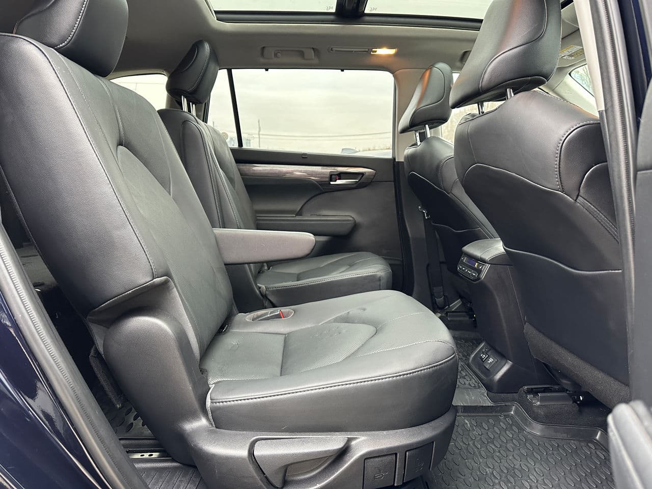 2020 Toyota Highlander — Miniatură 20