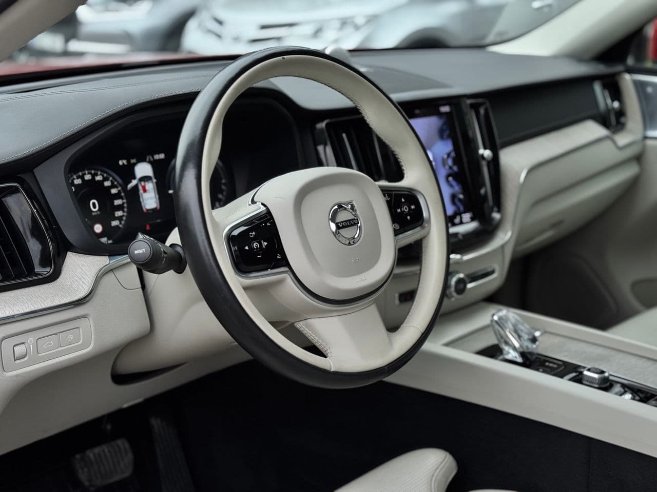 Volvo XC 60 2020 — Миниатюра 12