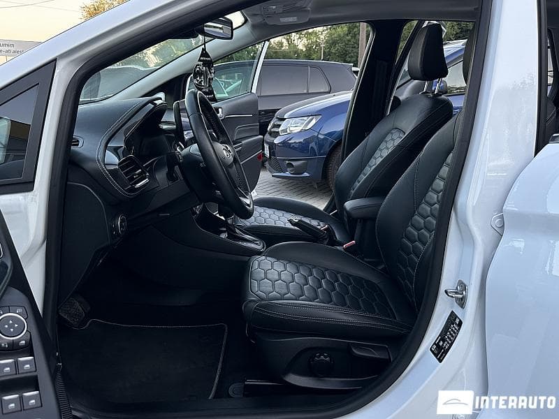 2020 Ford Fiesta — Miniatură 5