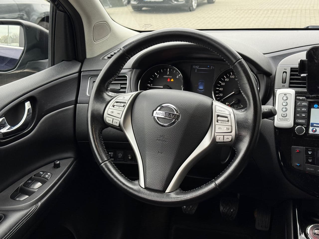 2014 Nissan Pulsar — Miniatură 9