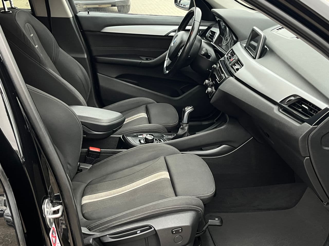 2016 BMW X1 1.6D — Miniatură 14