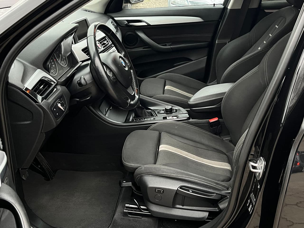 2016 BMW X1 1.6D — Miniatură 5