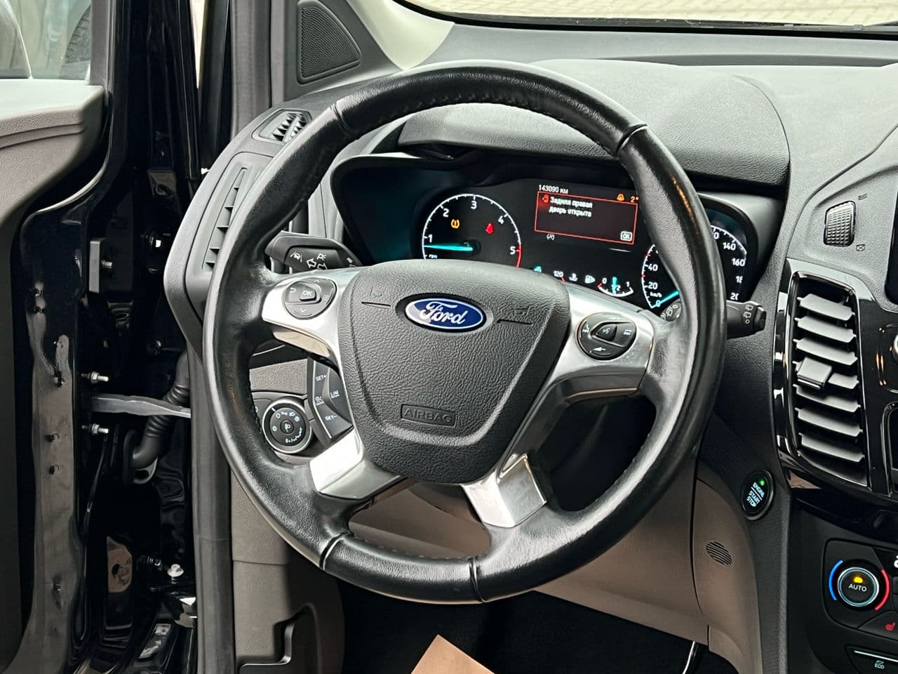 2019 Ford Tourneo Connect — Miniatură 10
