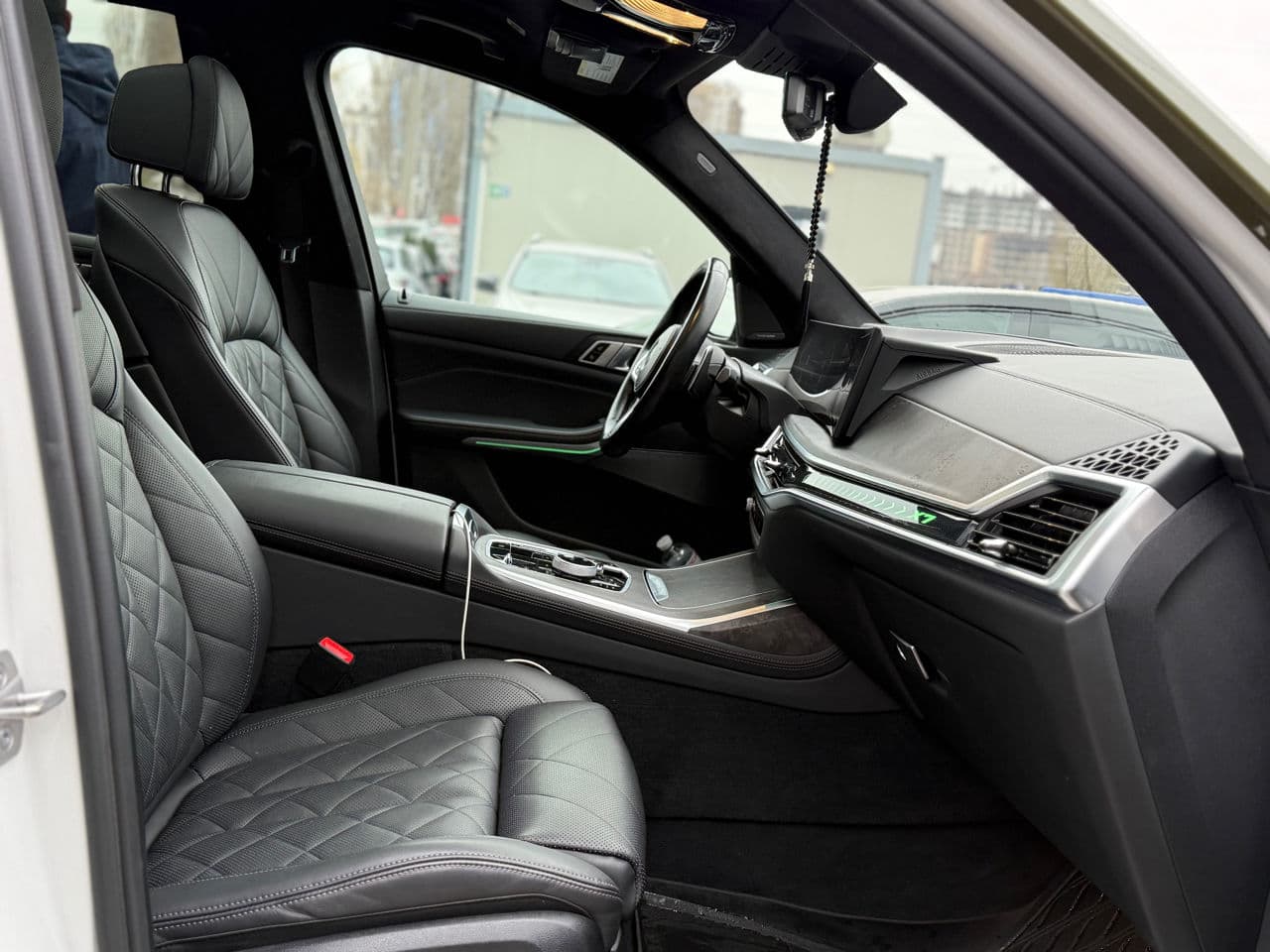2022 BMW X7 4.0i — Miniatură 16