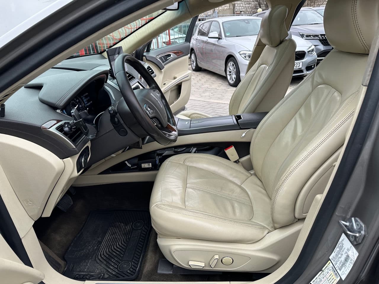Lincoln MKZ 2015 — Миниатюра 5