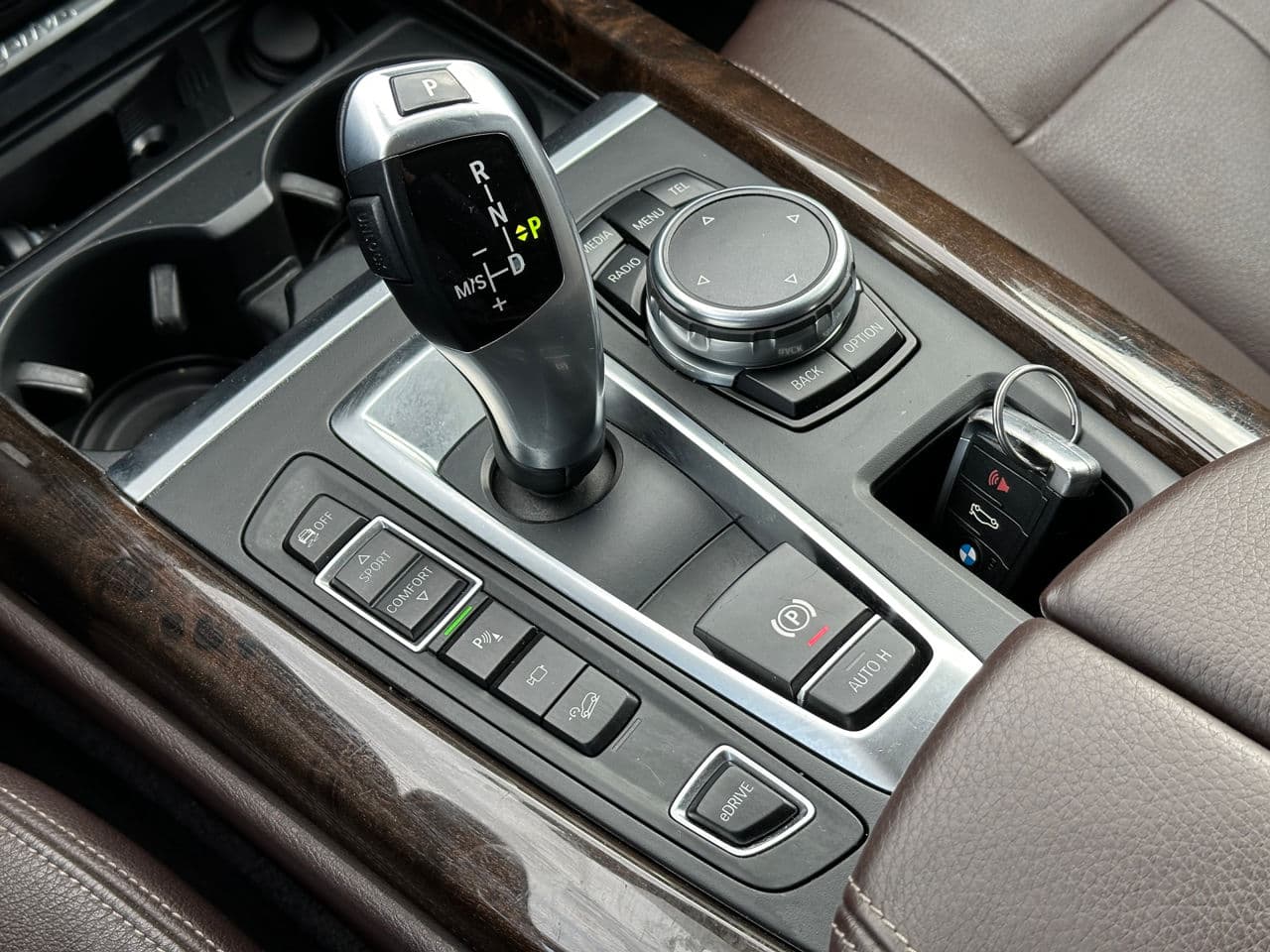2016 BMW X5 4.0e — Miniatură 13
