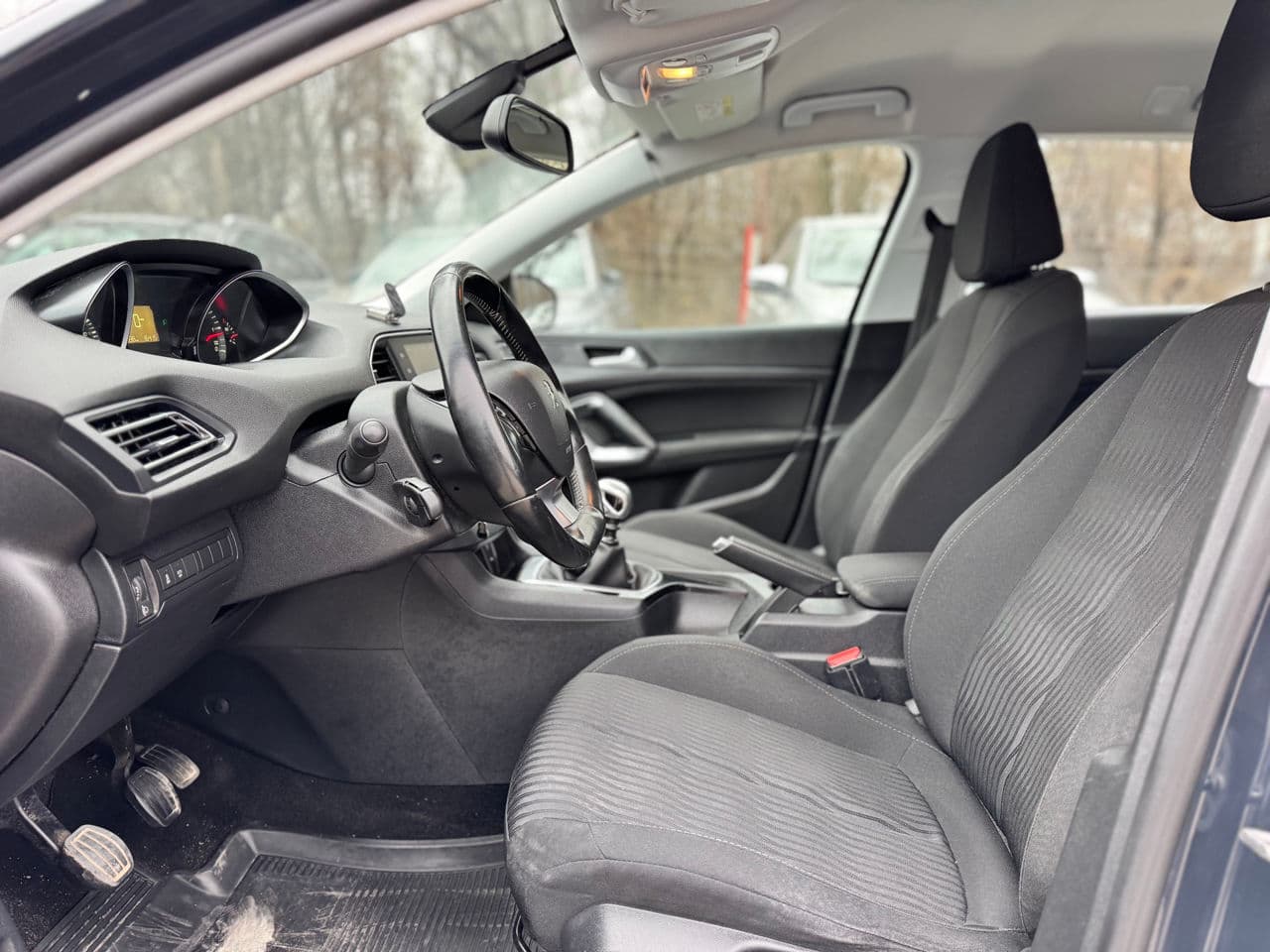 2016 Peugeot 308 — Miniatură 7