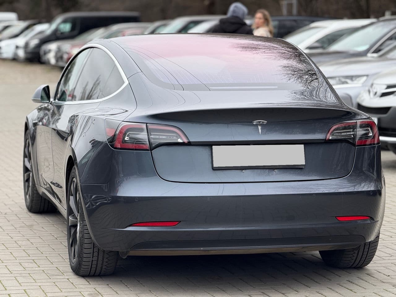 2018 Tesla Model 3 — Miniatură 4