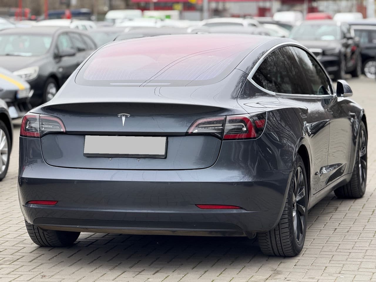 2018 Tesla Model 3 — Miniatură 2