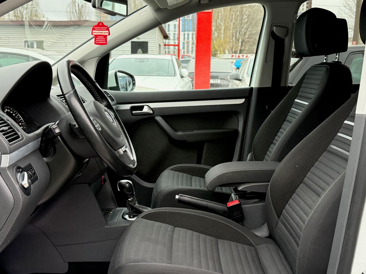 2015 Volkswagen Touran — Miniatură 11