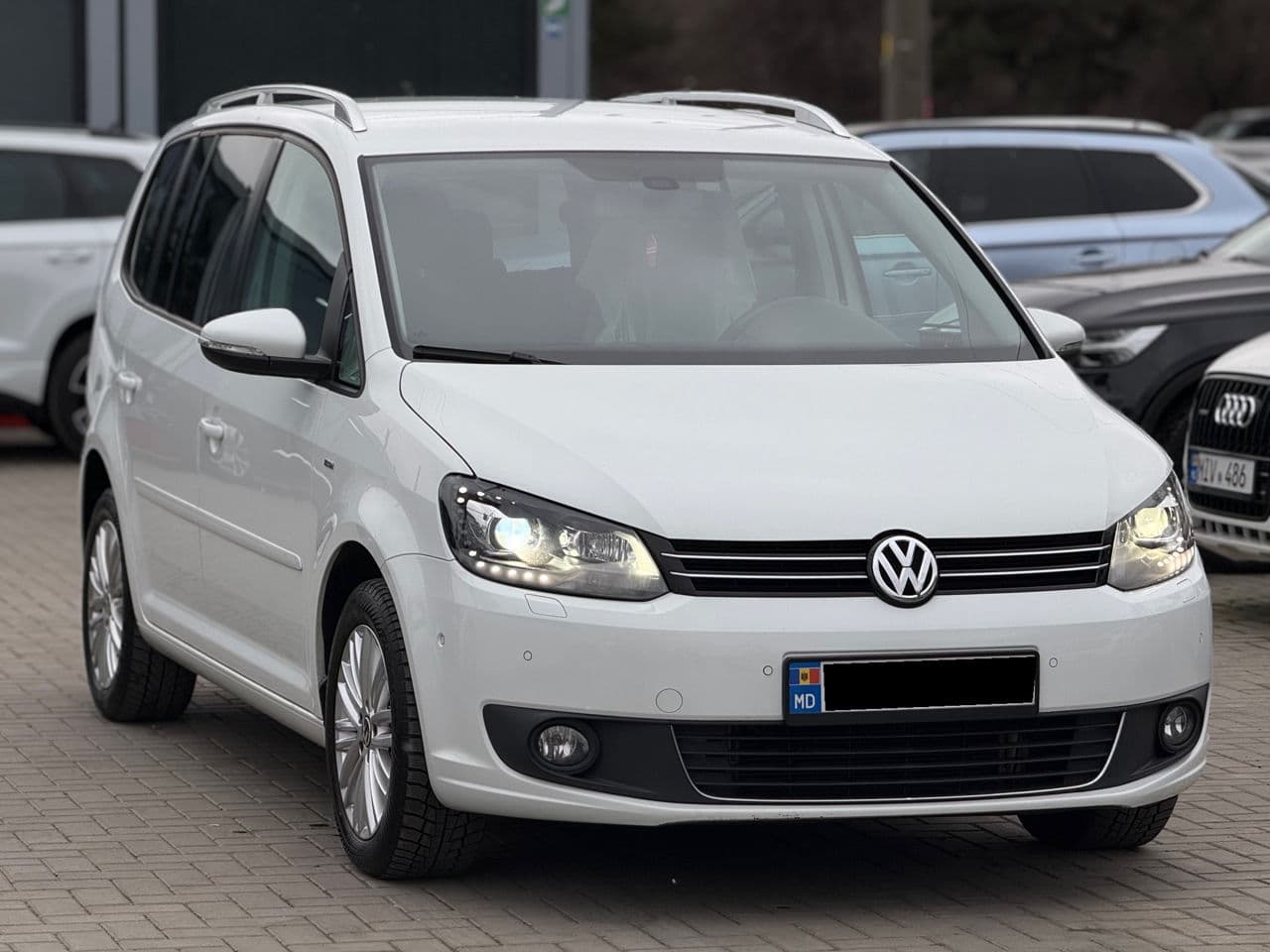 2015 Volkswagen Touran — Miniatură 3