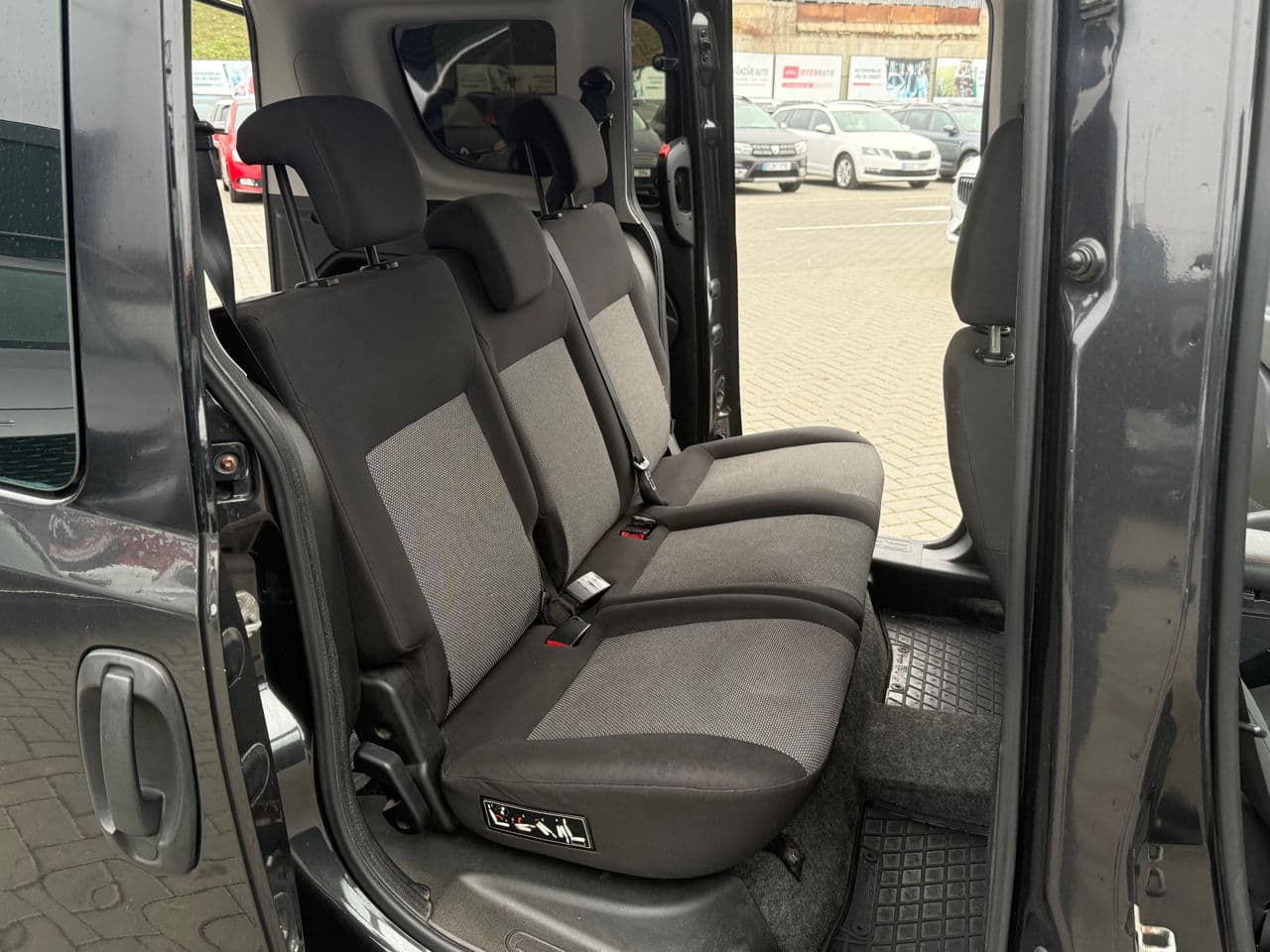 Fiat Doblo 2011 — Миниатюра 11