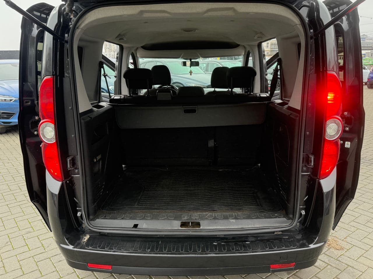 Fiat Doblo 2011 — Миниатюра 14