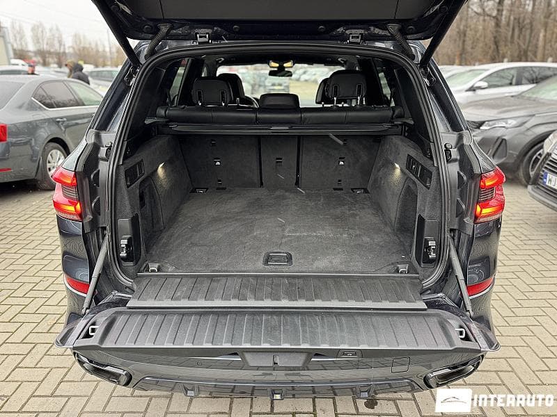 BMW X5 4.0D 2021 — Миниатюра 23