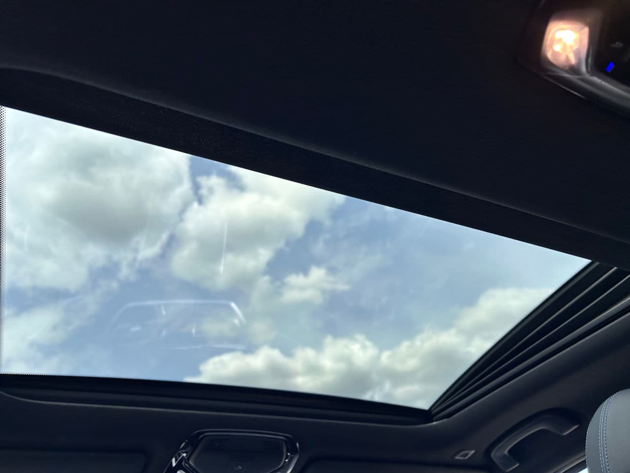 2020 BMW 330E — Miniatură 22