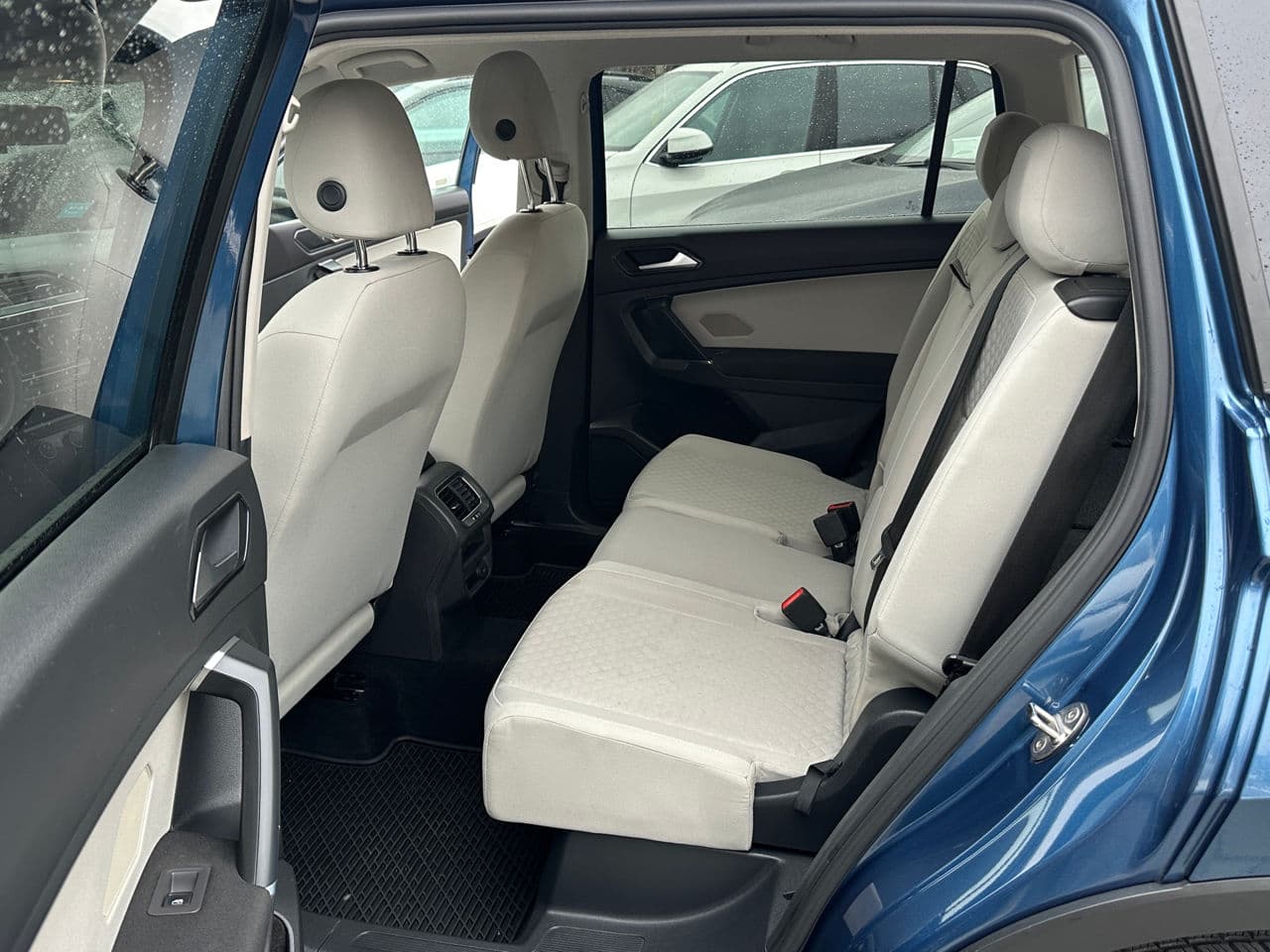 2017 Volkswagen Tiguan — Miniatură 13