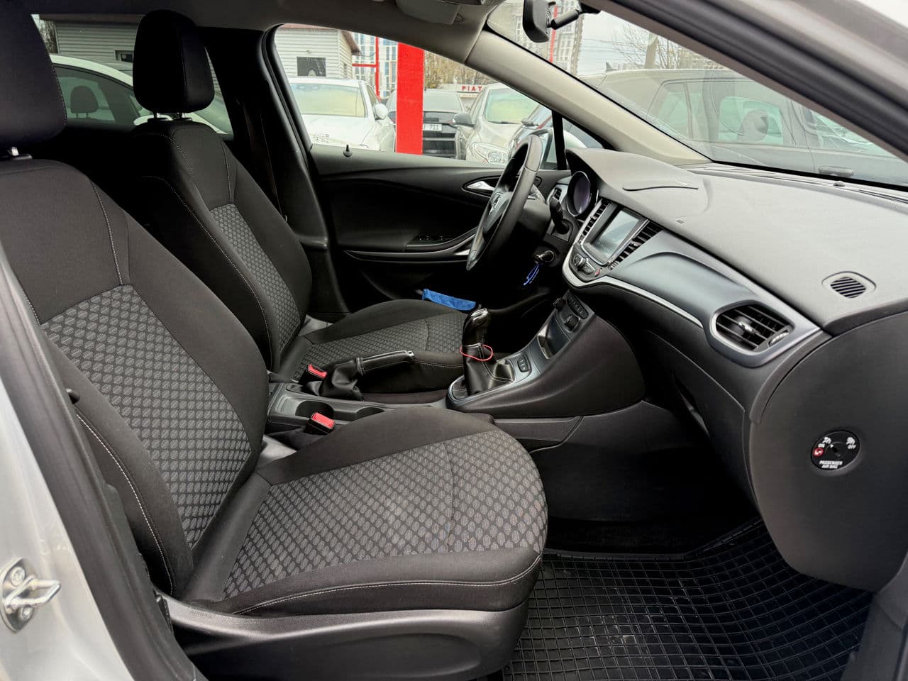Opel Astra 2017 — Миниатюра 14