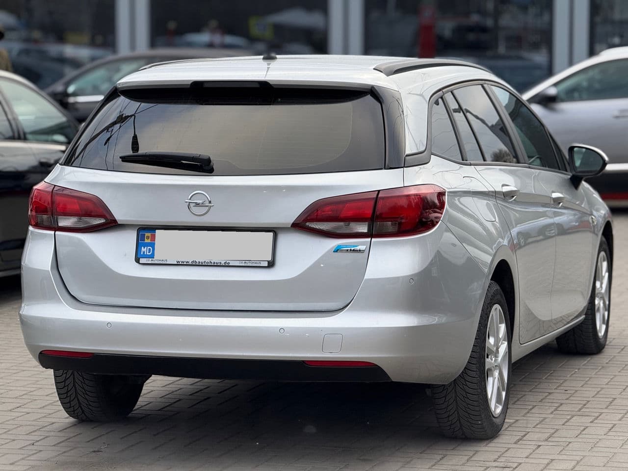 Opel Astra 2017 — Миниатюра 2