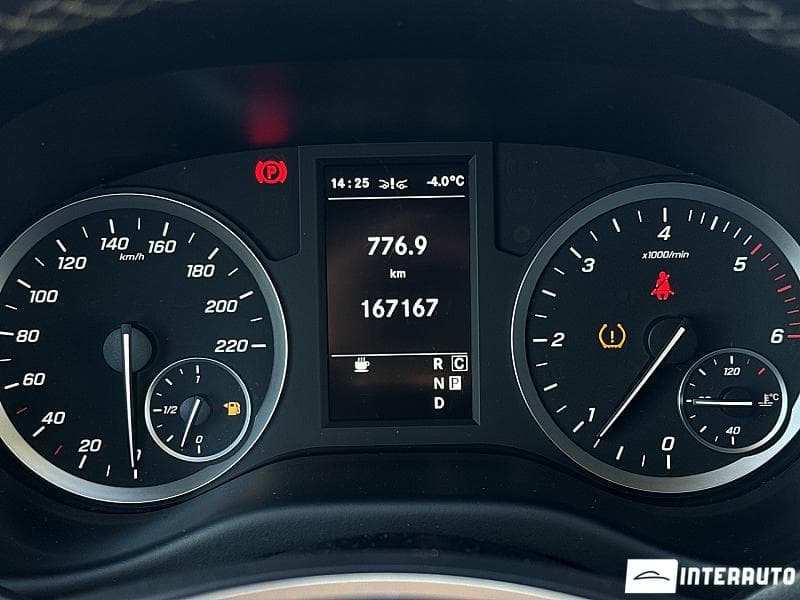 2021 Mercedes Vito — Miniatură 8