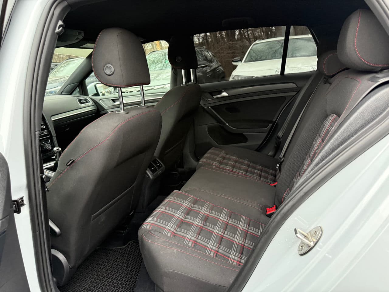 2017 Volkswagen Golf GTI — Miniatură 16