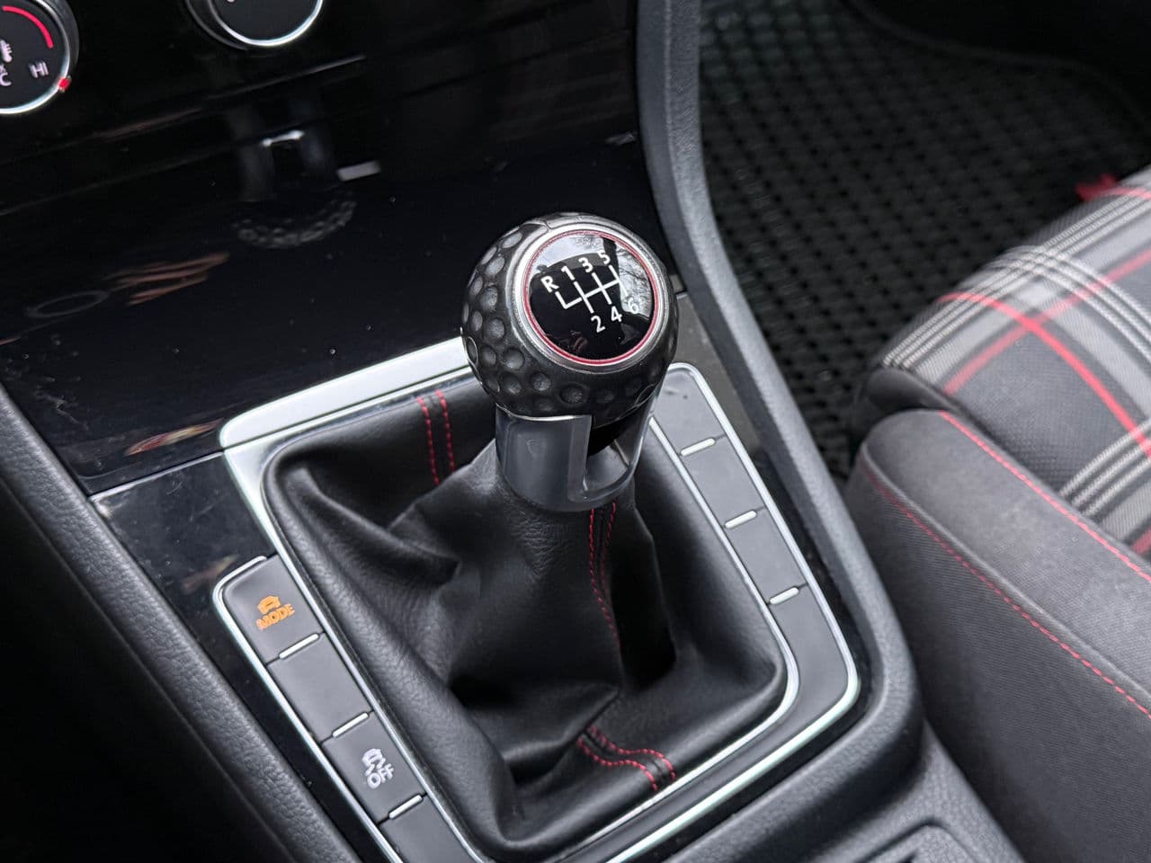 2017 Volkswagen Golf GTI — Miniatură 13