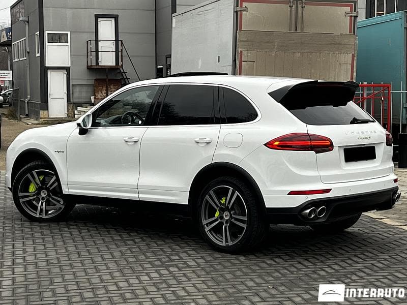 Porsche Cayenne S Hybrid 2016 — Миниатюра 4