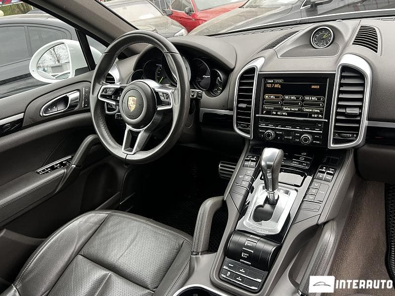 Porsche Cayenne S Hybrid 2016 — Миниатюра 6