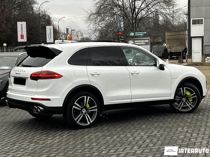 Porsche Cayenne S Hybrid 2016 — Миниатюра 2