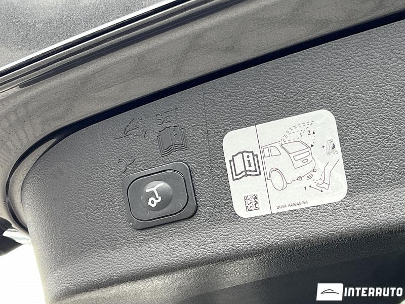 2018 Ford Kuga — Miniatură 22