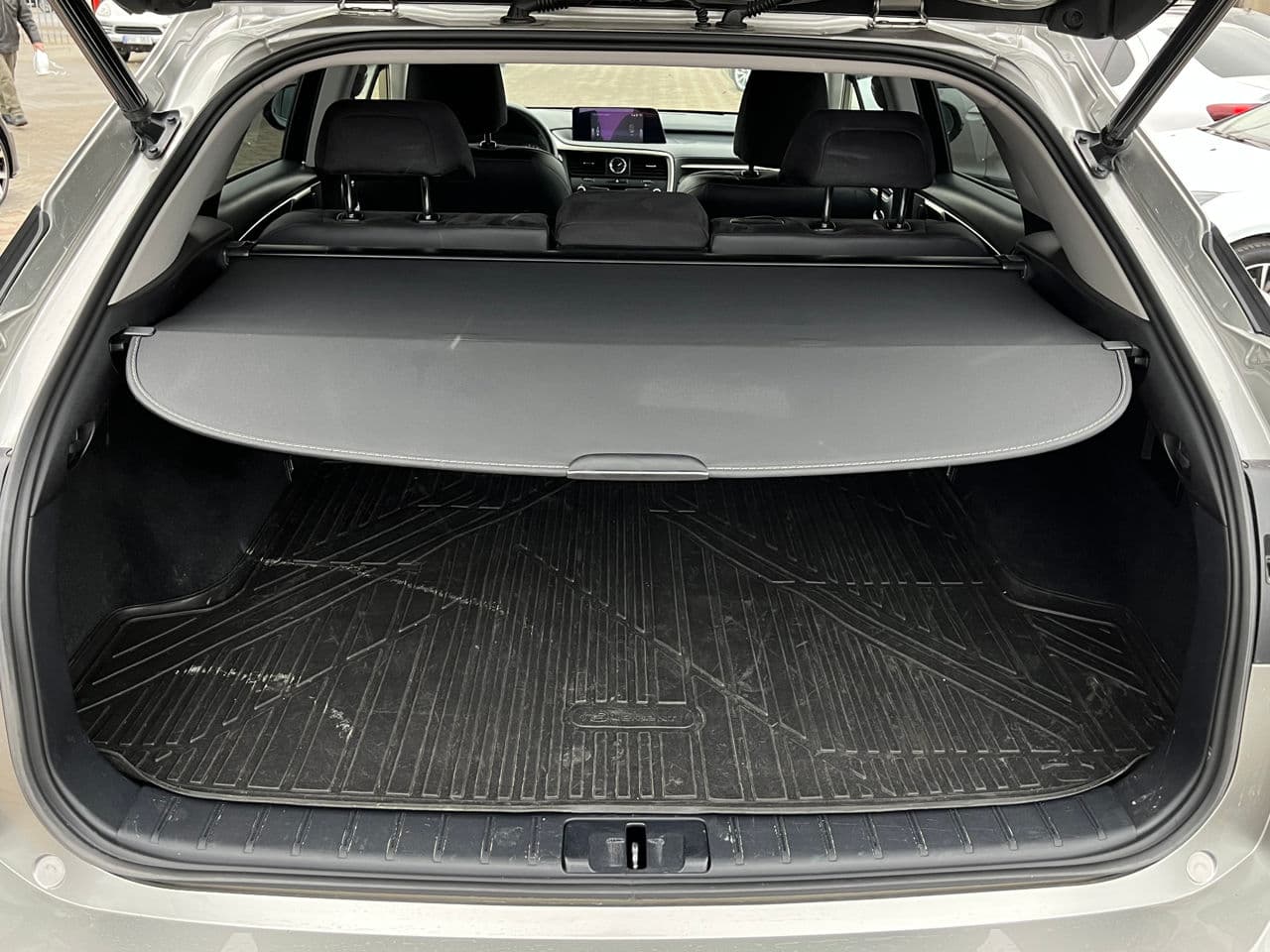 2018 Lexus RX 300 — Miniatură 16